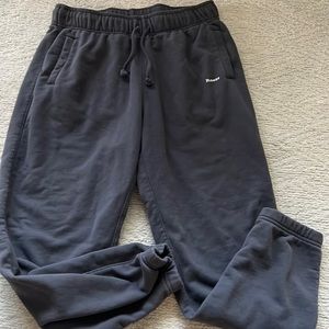 Roots lounge sweatpants size medium
